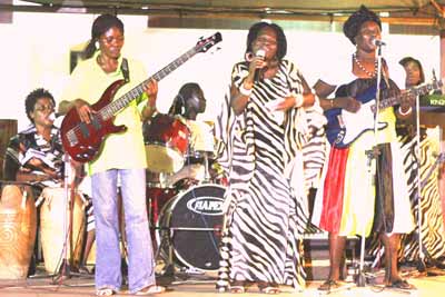 Della Hayes performance on African Week - Alisa Hotels